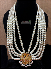 Groom Moti Kundan Mala